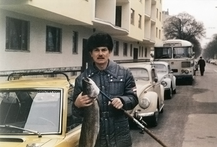 юрий баличев с дунайским лососем (тайменем)