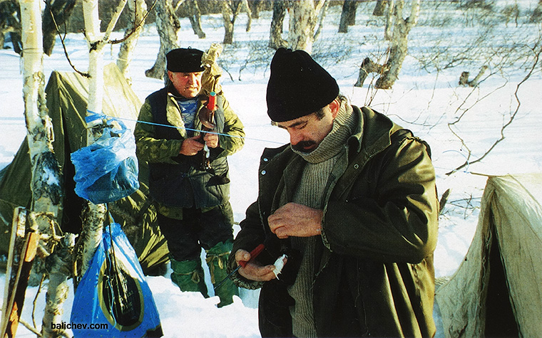 Рыболовы зимняя рыбалка на Камчатке