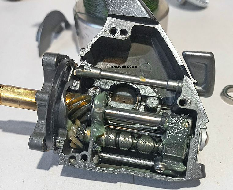 Бесконечник shimano twin power 4000F бесконечник