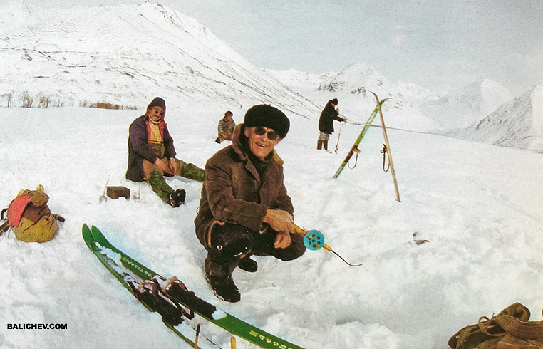 На льду авачинское озеро ловля гольца